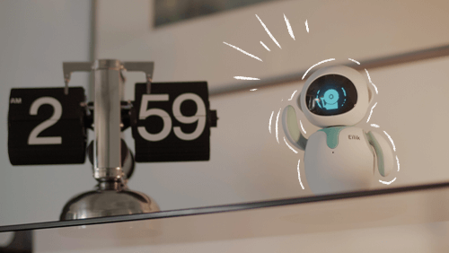 🤖INTRODUCING EILIK, the cutest robot companion for your setup!😍 #ei