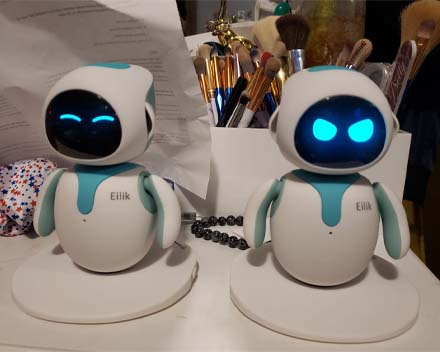 🤖INTRODUCING EILIK, the cutest robot companion for your setup!😍 #ei